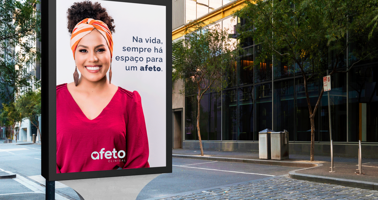Projeto de identidade visual desenvolvido para a Afeto Clinical, incluindo logotipo, cores, tipografia e aplicação em papelaria. Design autoral criado pelo Studio Forma, em Recife.